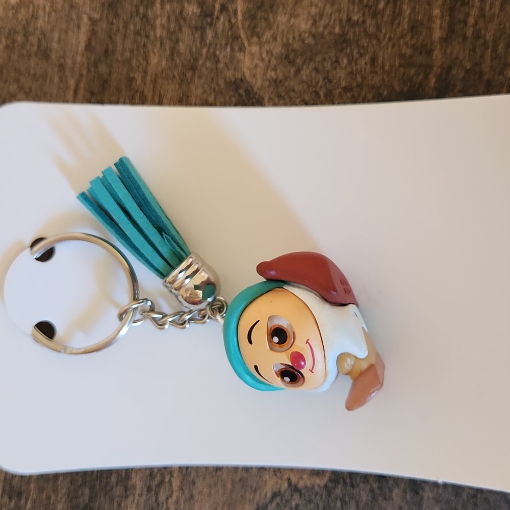 Disney Keychains - Picture 2 of 4